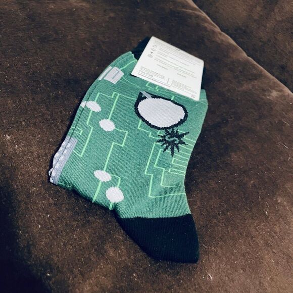 3 Pairs Sock It To Me Mens Novelty Socks Sasquatch Love, Circuit Board, Chem Lab - Picture 6 of 7